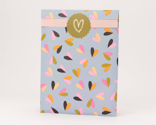 Two-tone heart paper bags, blue